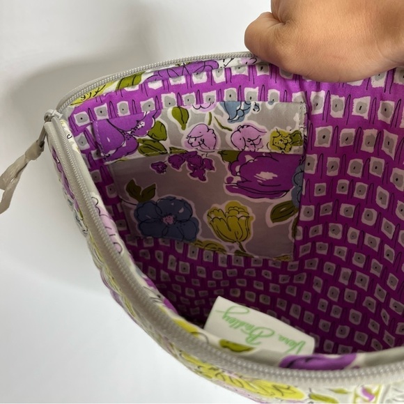 Vera Bradley Laptop Case Floral Quilted Zipper 11.5"X17" Soft Sided - Picture 3 of 5